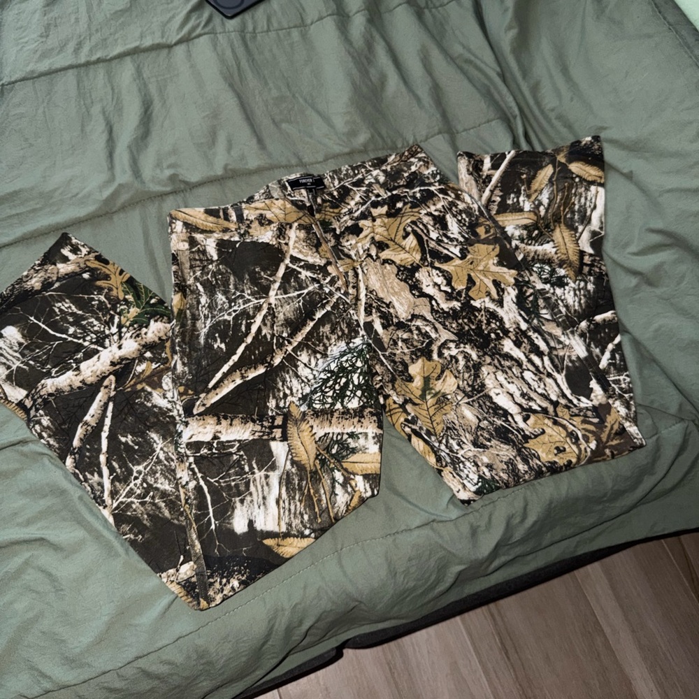 camo pants
